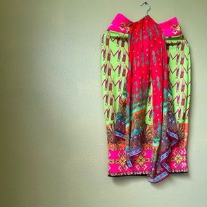 Multicolored skirt with scarf